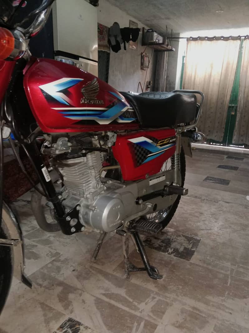 Honda CG 125 2024 8