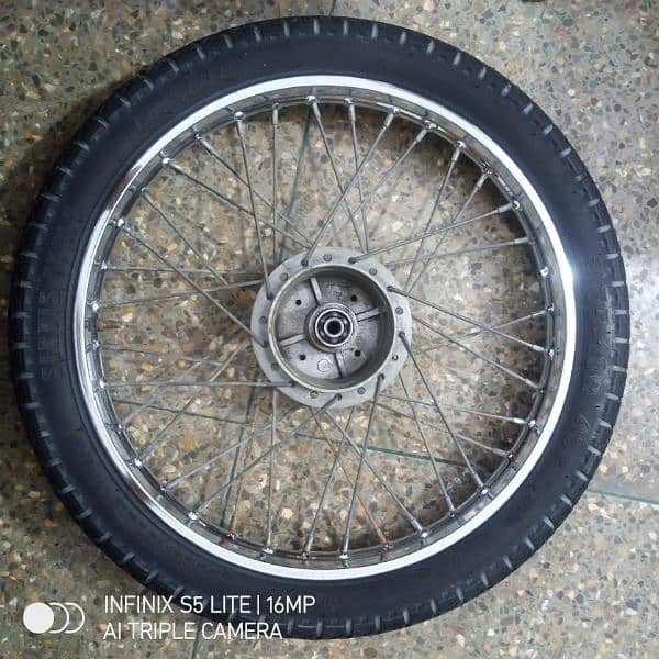 100 cc bike ka 18" 2.75 6 ply back tyre tube with rim and drum. 0