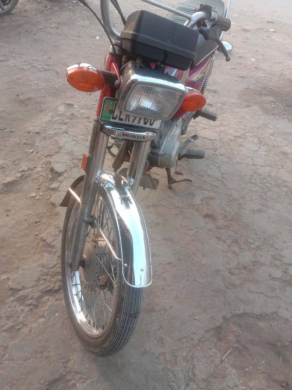 Honda 125 bilkul saaf condition 1