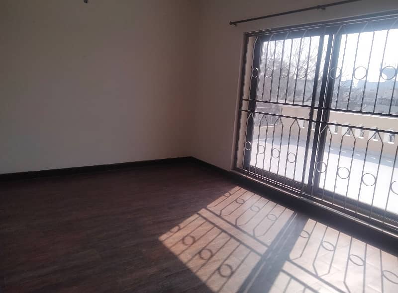 1 Kanal Upper Portion For Rent In DHA Phase 3,Block XX, Lahore. 1