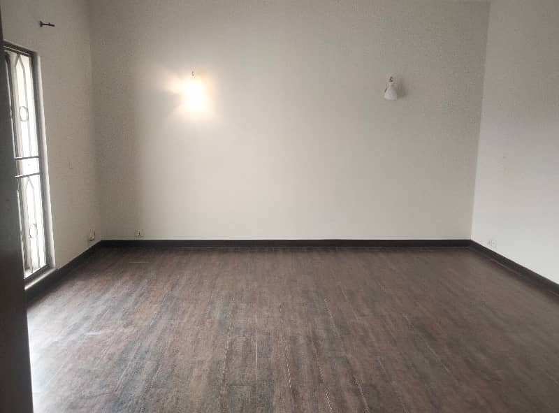 1 Kanal Upper Portion For Rent In DHA Phase 3,Block XX, Lahore. 7