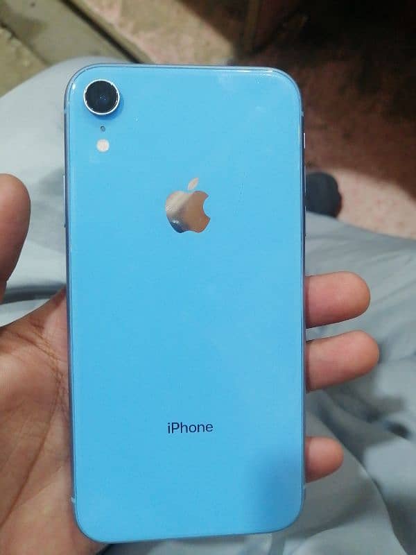 iPhone xr 64gb 10by10 condition 1