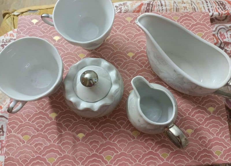 4 different dinner set brand new untouch available now 3