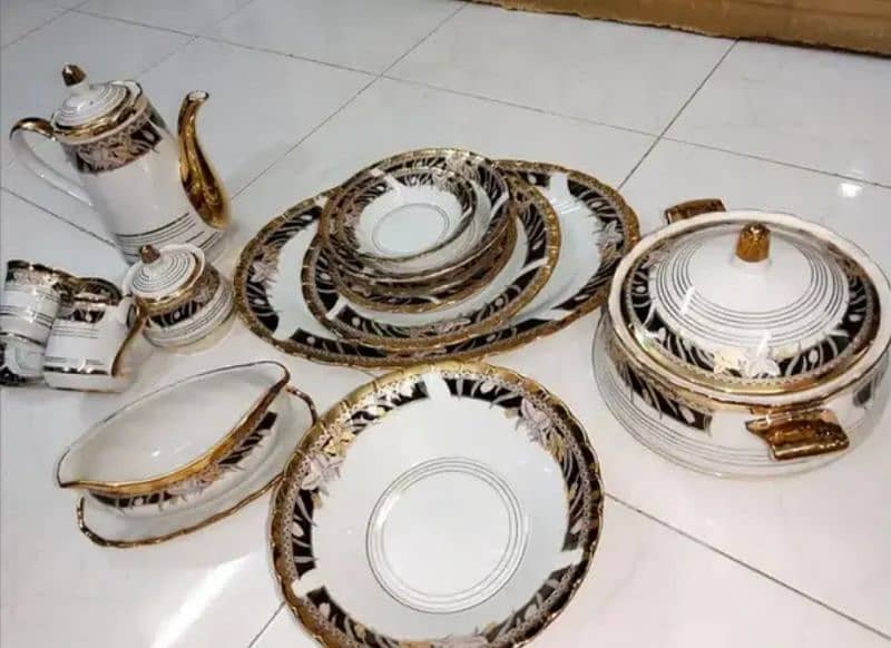 4 different dinner set brand new untouch available now 17