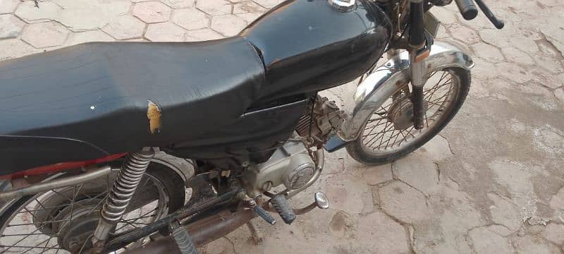 Bike ma ak rupy ka kam ni hy add pora read kr k rabta kijye ga please 2