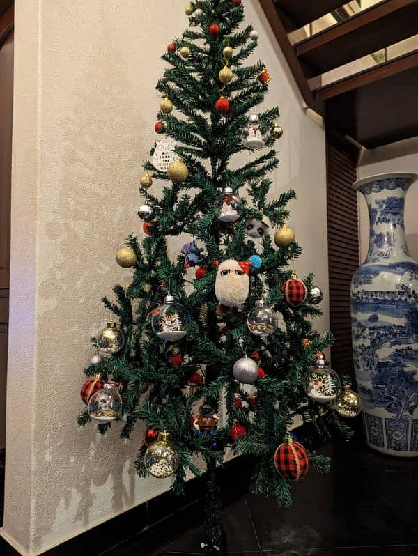 Christmas tree, Artificial green tree 3 to 10 feet, Santa clothes 3