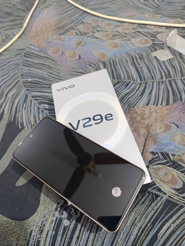 Vivo V29e    8/256 PTA Approved 0