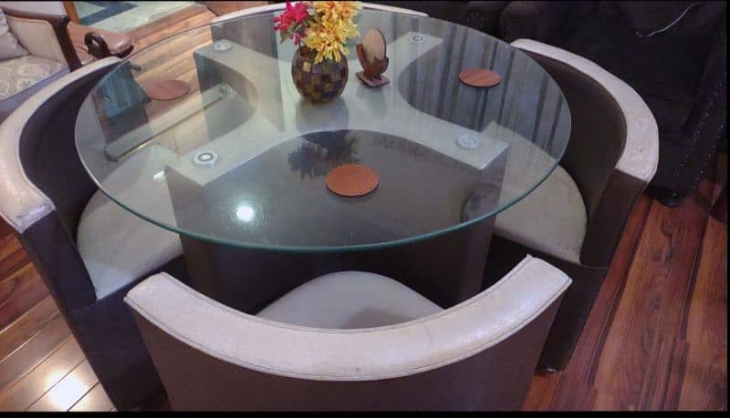 stylish dinning table 0