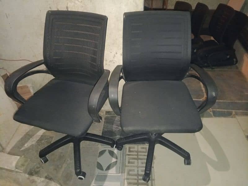 8 office chairs for sale 0