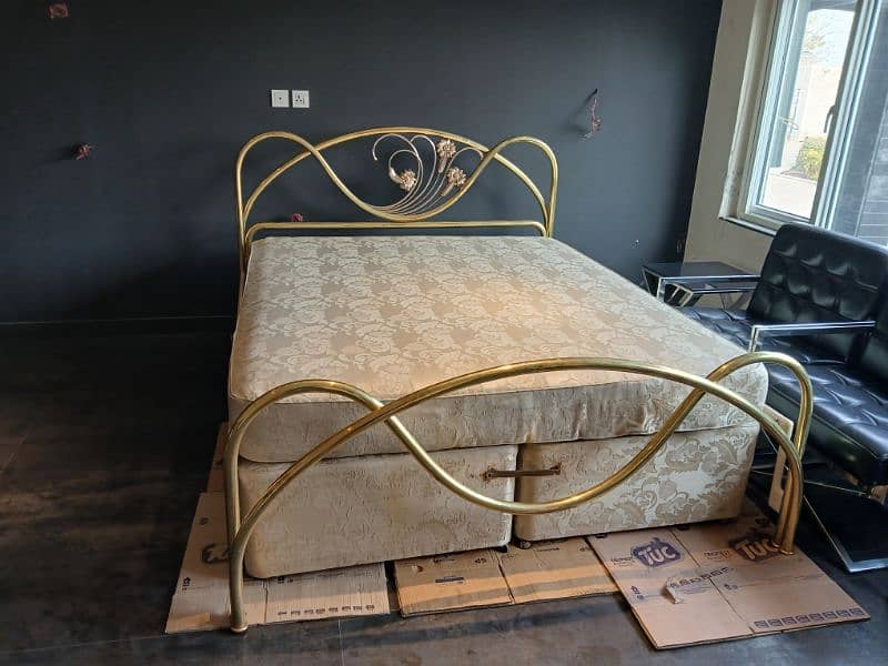 Brass bed imported England company 5