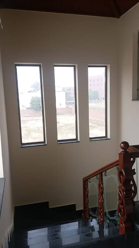 1 Kanal Luxury Spanish Design Slightly Used House For Sale In DHA Phase 5 Lahore. Prime Location Near To Park / Jalal Sons 35