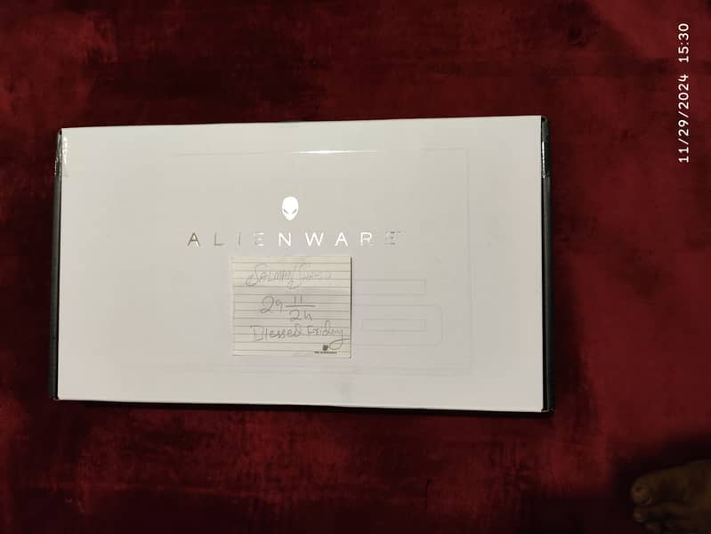 ALIENWARE M16 R2 Laptop with Intel Ultra 9 processor 185H & RTX 4060 0