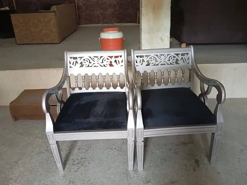 Chairs / bed room chairs / bedroom chairs /luxury chairs/coffee chairs 1