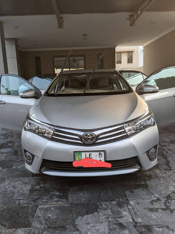 Toyota Altis Grande 2017 1