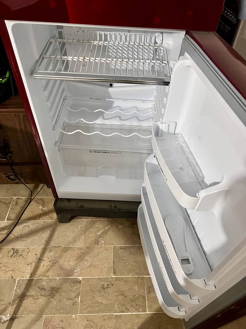 Orient Double Door Fridge/Refrigerator 260L 2