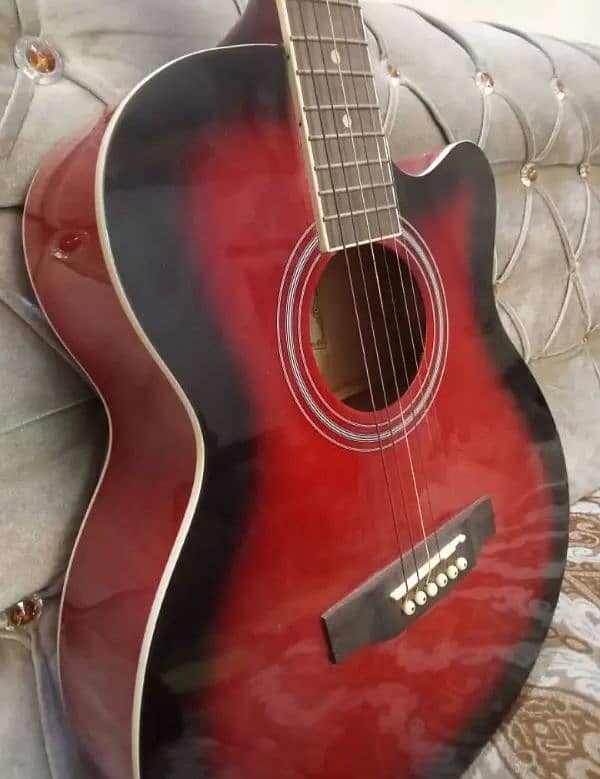 brand new acoustic guitar only few days use 6