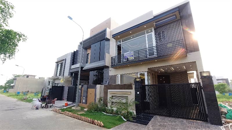 Prime Location 5 Marla House For Sale In DHA 9 Town - Block D 2