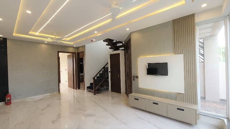 Prime Location 5 Marla House For Sale In DHA 9 Town - Block D 3