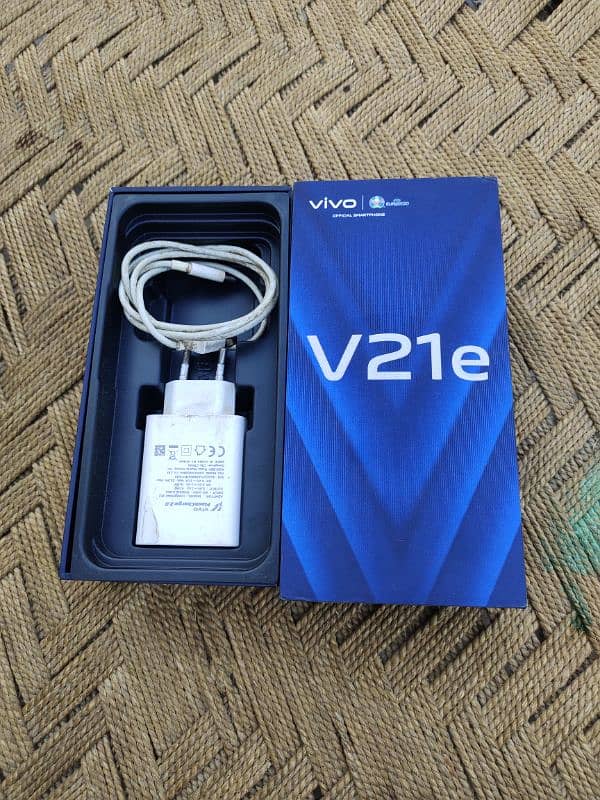 vivo v21e ram8 128memary 5