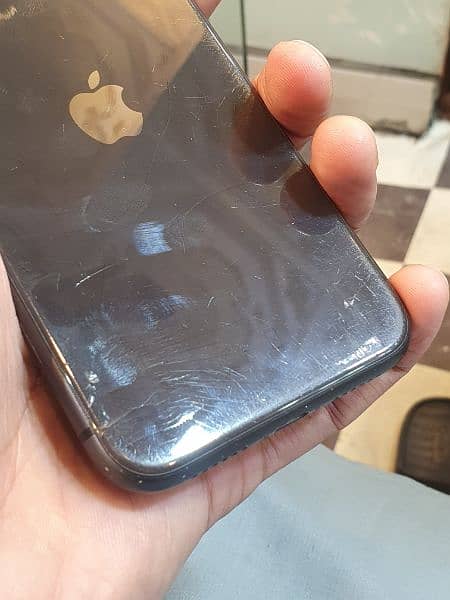 iphone 11 nonPTA 64 gb 4