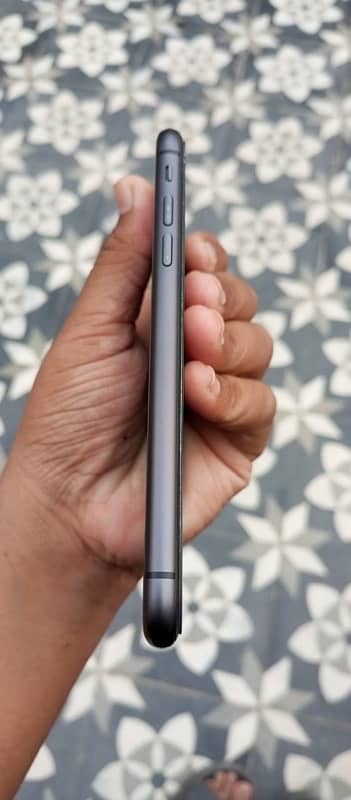 iphone 11 64gb jv waterpack 10/10 BH[79] Black coler all ok 6