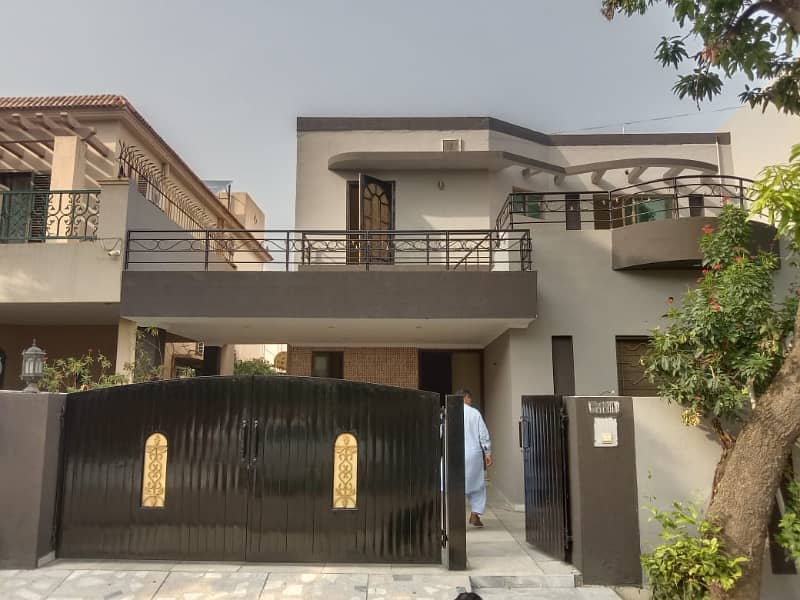 10 Marla Beautiful House Available For Rent in GG Block DHA Phase 4 Lahore 0