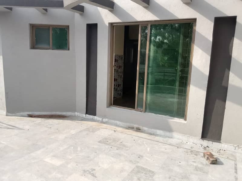 10 Marla Beautiful House Available For Rent in GG Block DHA Phase 4 Lahore 1