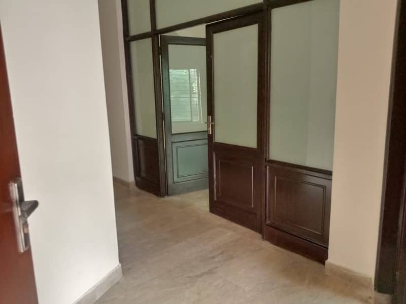 10 Marla Beautiful House Available For Rent in GG Block DHA Phase 4 Lahore 8