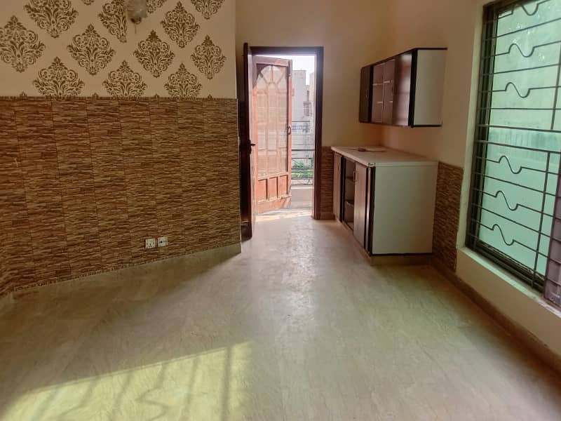 10 Marla Beautiful House Available For Rent in GG Block DHA Phase 4 Lahore 9