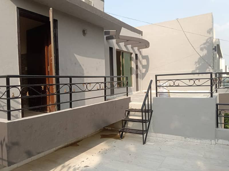 10 Marla Beautiful House Available For Rent in GG Block DHA Phase 4 Lahore 23