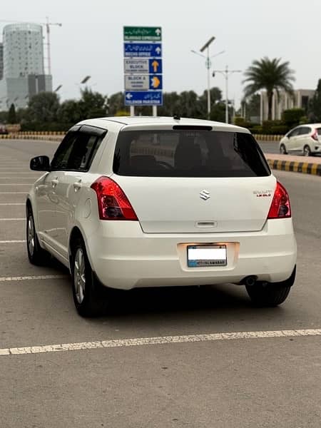 Suzuki Swift 2018 DLX Navigation 7