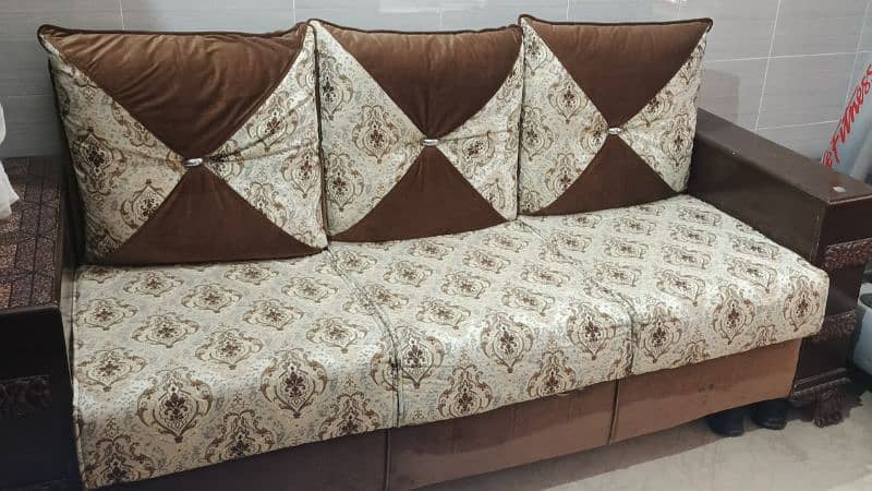 6 Seater Sofa Set for sale. . . 1