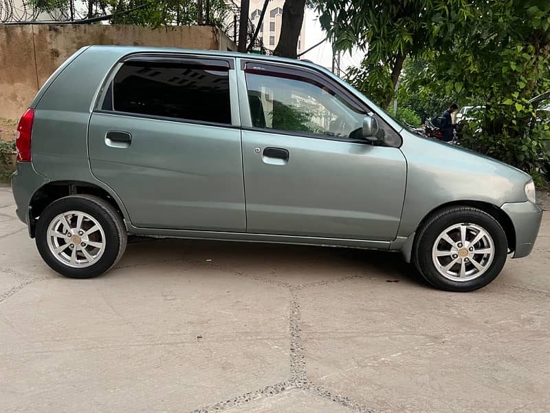 Suzuki Alto 2012 1