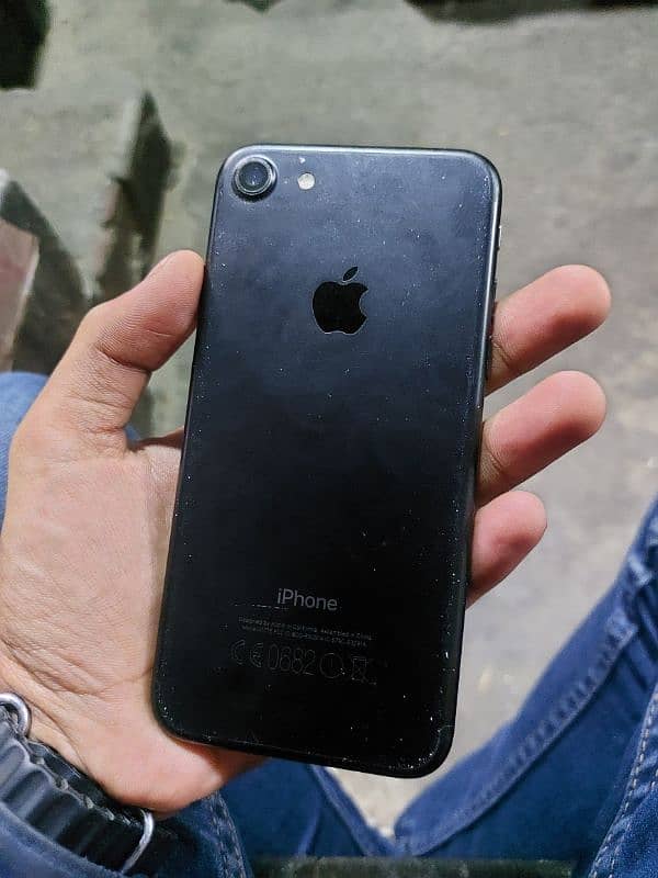 iphone 7 PTA 128GB 10/9 2