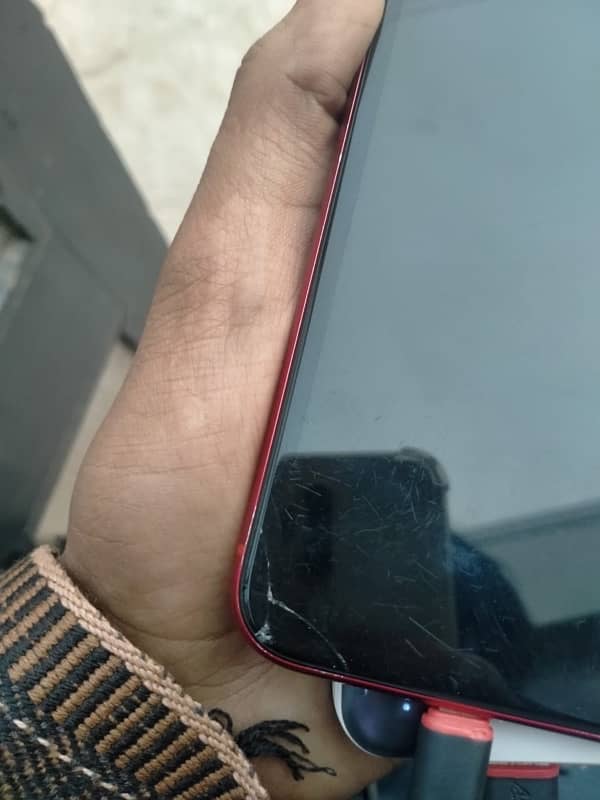 i phone xr 64 urgent sale need money 4