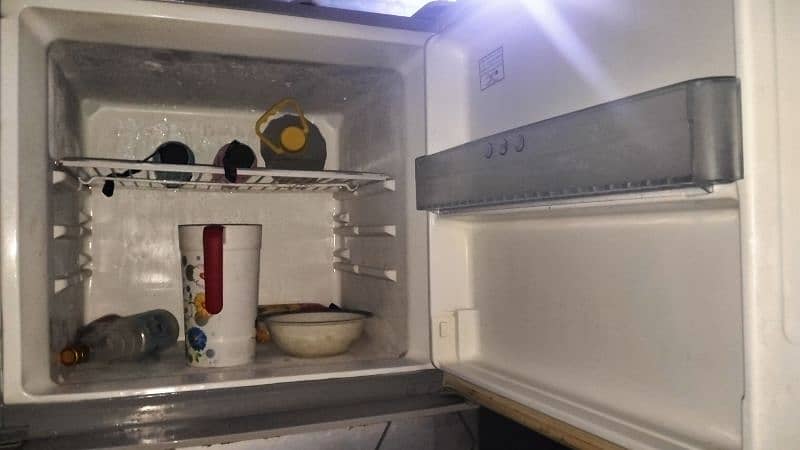 Refrigerator 1