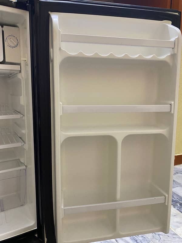 Room/Office fridge 1