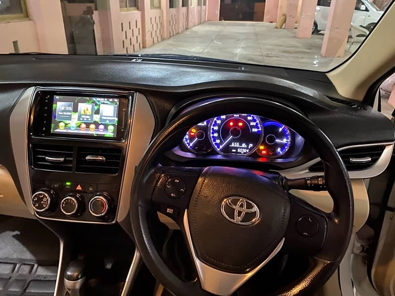 Toyota Yaris 2021 4