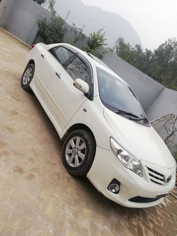 Toyota Corolla Altis 2011 0