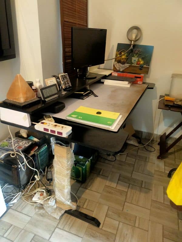 computer table/workstation /gaming table with chair, 0