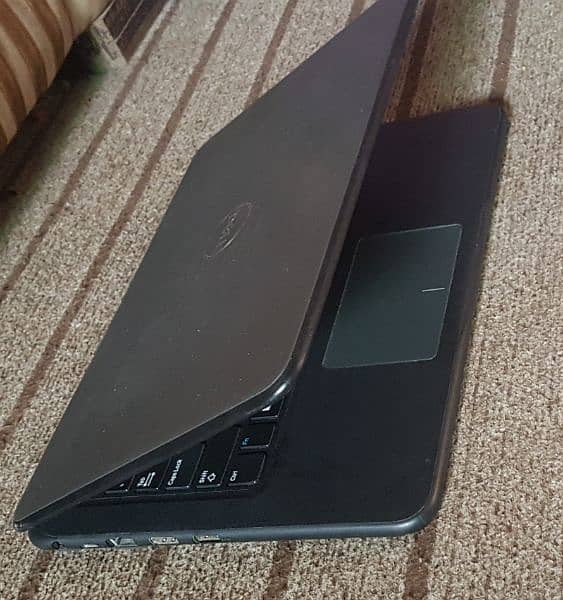 Dell 3300 i3-7th,gen laptop 2