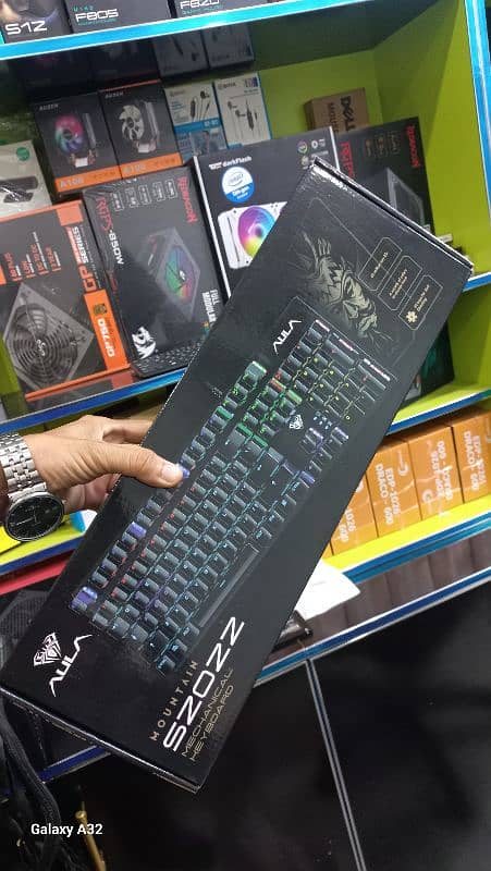 Aula Gaming Mechanical Keyboard RGB 2