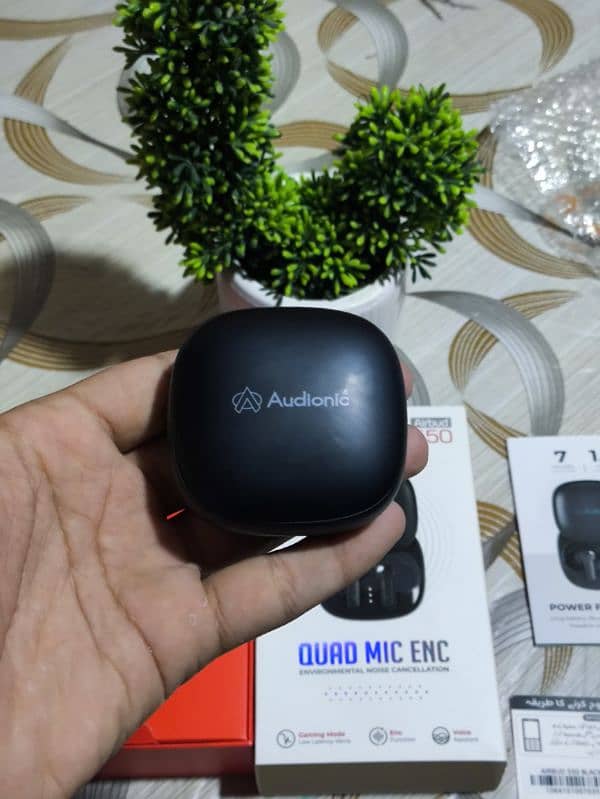 Audionic 550 Earbuds 1