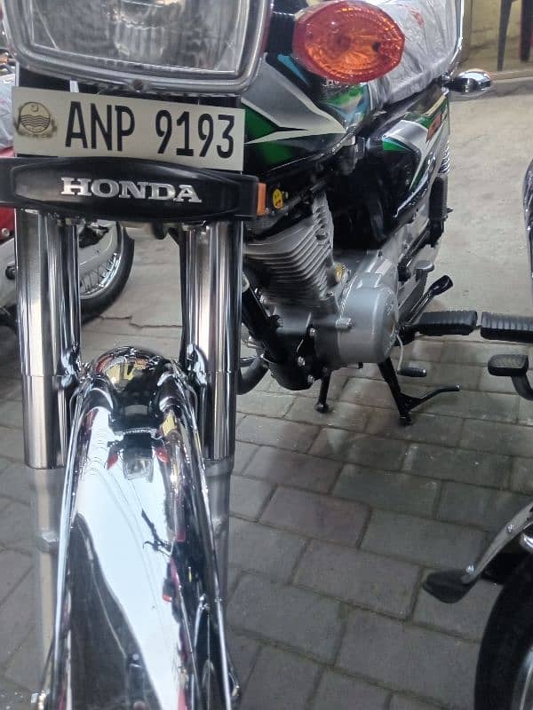 Honda cG 125 2022/23 Totally jenioun condition 3