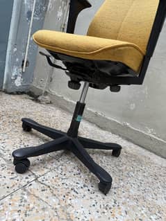 KINNARPS SWEDEN STYLISH IMPORTED CHAIR 10/10