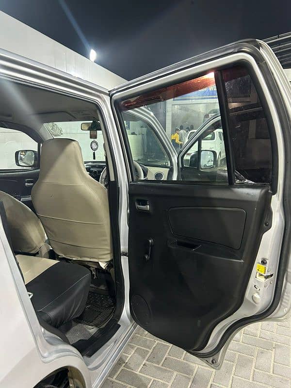 Suzuki Wagon R 2019 9