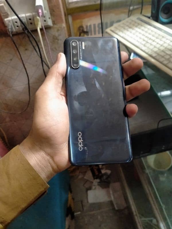 oppo f15 0