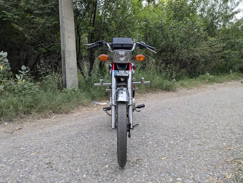 Honda CG 125 | 2015 Model | Islamabad Registered Bike for Sale 4