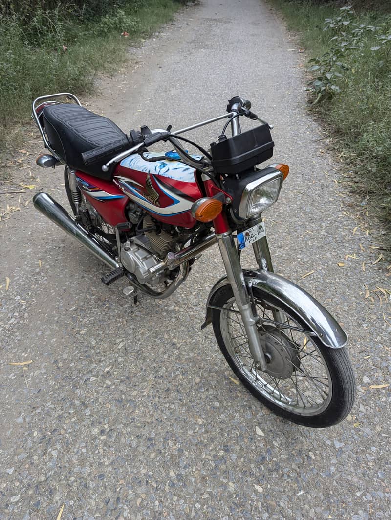 Honda CG 125 | 2015 Model | Islamabad Registered Bike for Sale 6