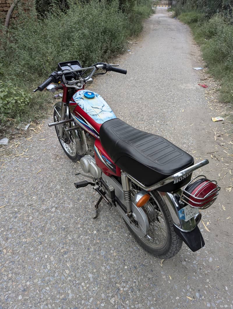 Honda CG 125 | 2015 Model | Islamabad Registered Bike for Sale 7